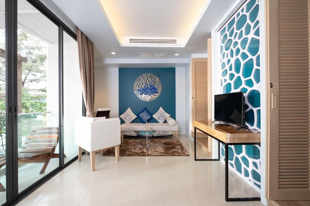 The Royal Palm Beach Front Patong Exterior photo