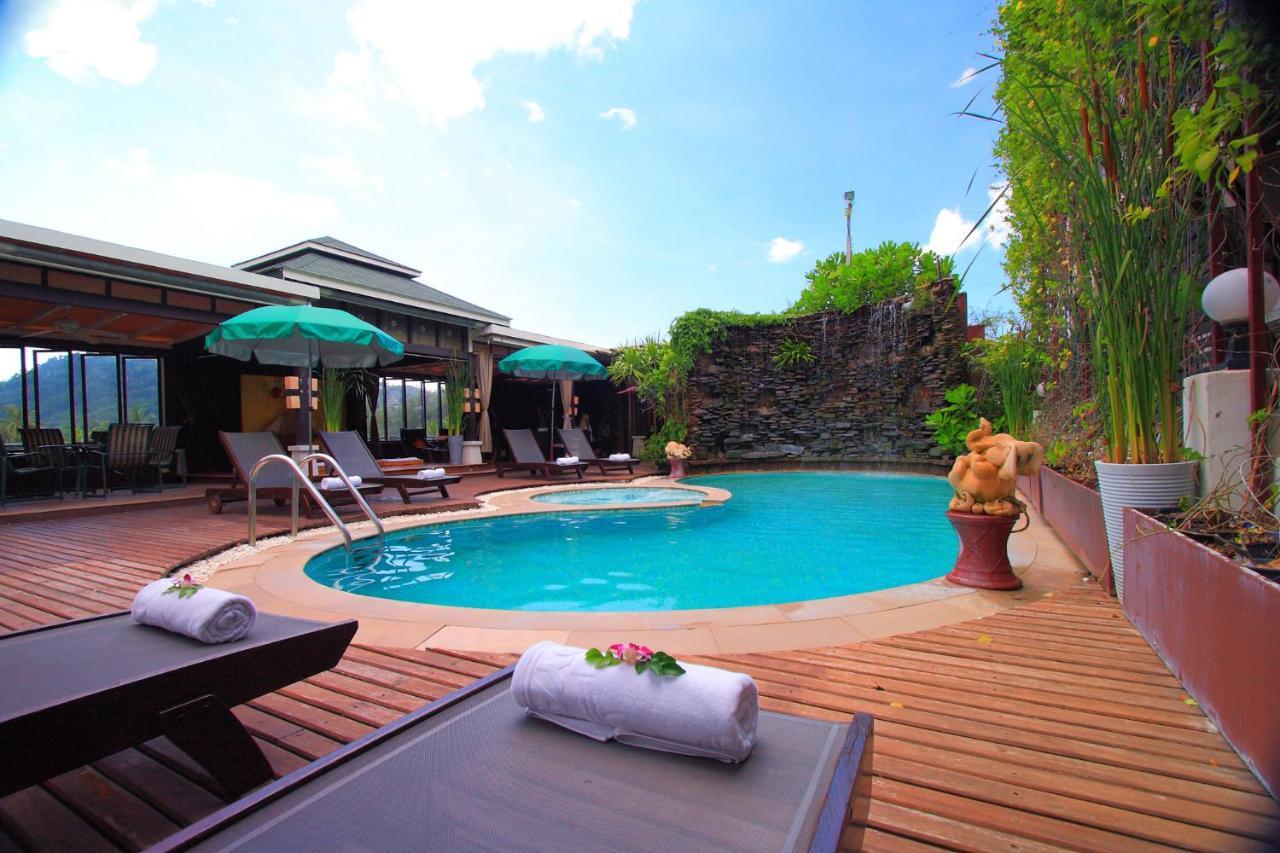 The Royal Palm Beach Front Patong Exterior photo